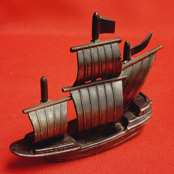 Vintage Antique Finish Die Cast Metal Sailing Ship Pencil Sharpener - Picture 3 of 15